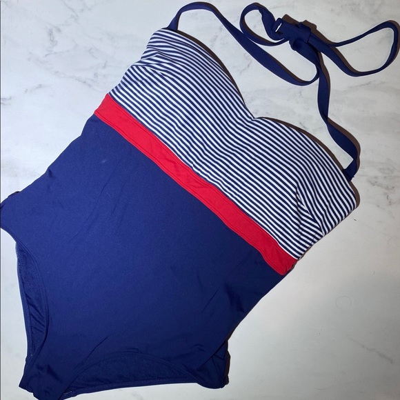 Fitted Niptuck One Piece - Picture 1 of 4